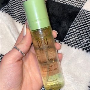 Pixi skin treats : Glow Mist